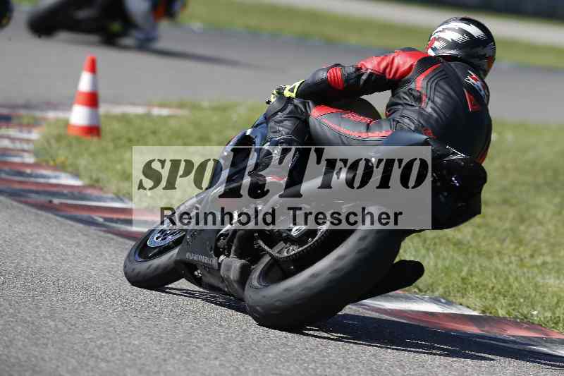 /43 08.08.2025 Discover the Bike ADR/Race 3 rot/76